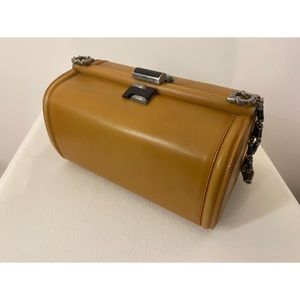 Oscar De La Renta leather clutch handbag